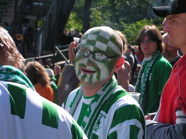 Návrat k neděli aneb co se dělo na tribunách