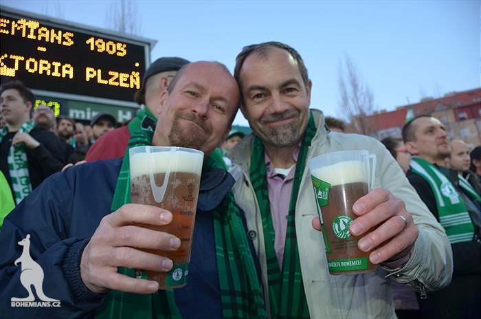 Bohemians - Plzeň 5:2, dění na tribunách