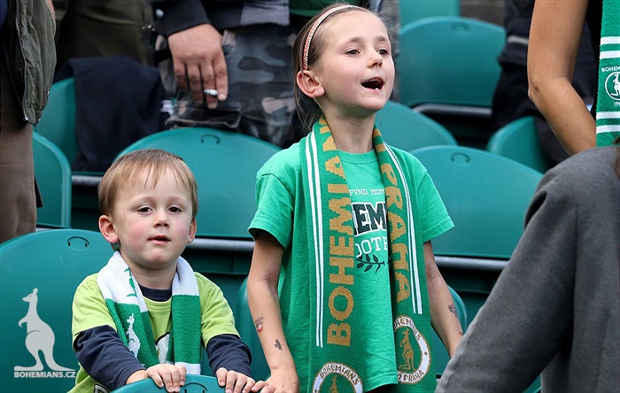 DĚNÍ NA TRIBUNÁCH: Bohemians - Slovácko