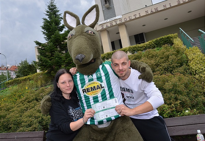 Klokan zval fanoušky ve Vršovicích na fotbal