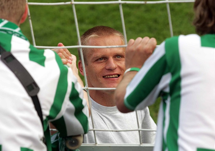 Fanoušci děkovali po remíze i Daliboru Slezákovi.