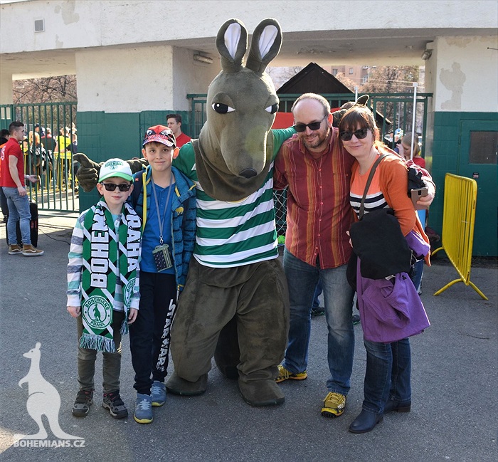 Dění na tribunách, Opava 2019