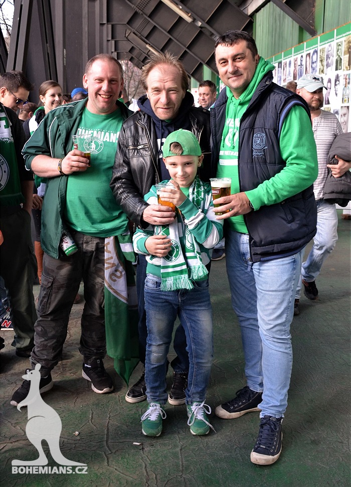 Dění na tribunách, Opava 2019