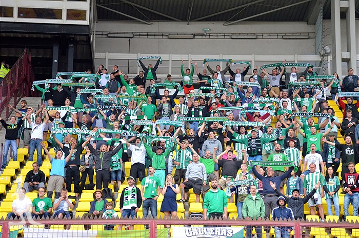 DĚNÍ NA TRIBUNÁCH: Dukla - Bohemians
