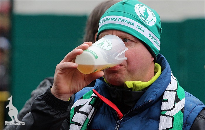 Dění na tribunách: Bohemians - Dukla