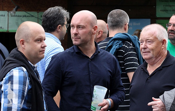 DĚNÍ NA TRIBUNÁCH: Bohemians - Slavia