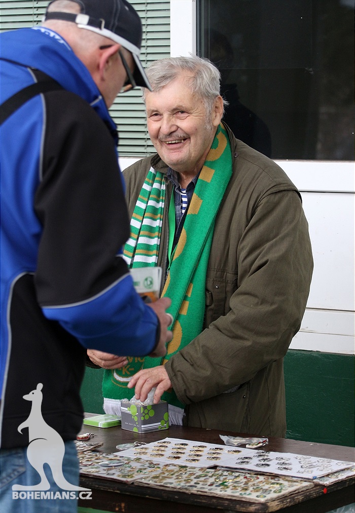 DĚNÍ NA TRIBUNÁCH: Bohemians - Teplice