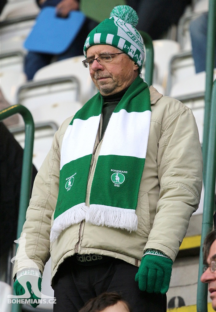 DĚNÍ NA TRIBUNÁCH: Bohemians - Teplice