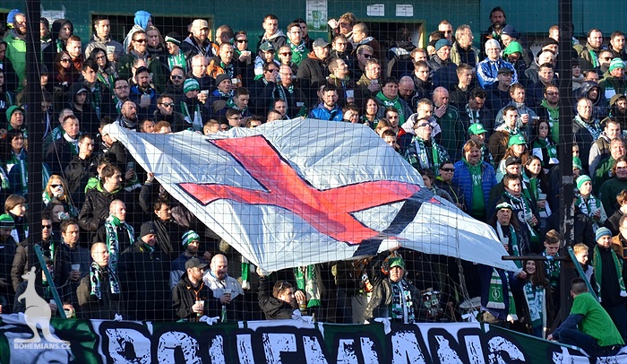 Dění na tribunách: Bohemians - Slovácko