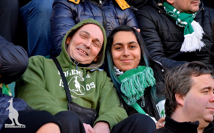 Dění na tribunách: Bohemians - Slovácko