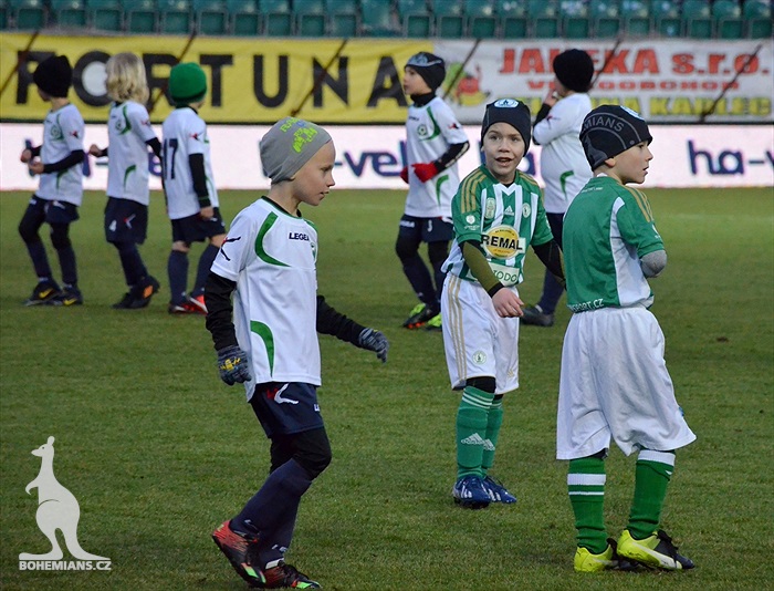 Dění na tribunách: Bohemians - Slovácko