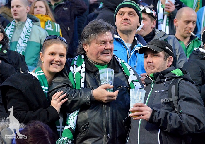 Dění na tribunách: Bohemians - Slovácko