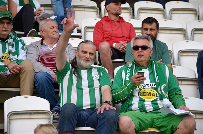 opava_nadstavbajaro_deni na tribunach