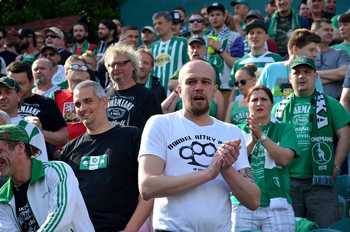 opava_nadstavbajaro_deni na tribunach 