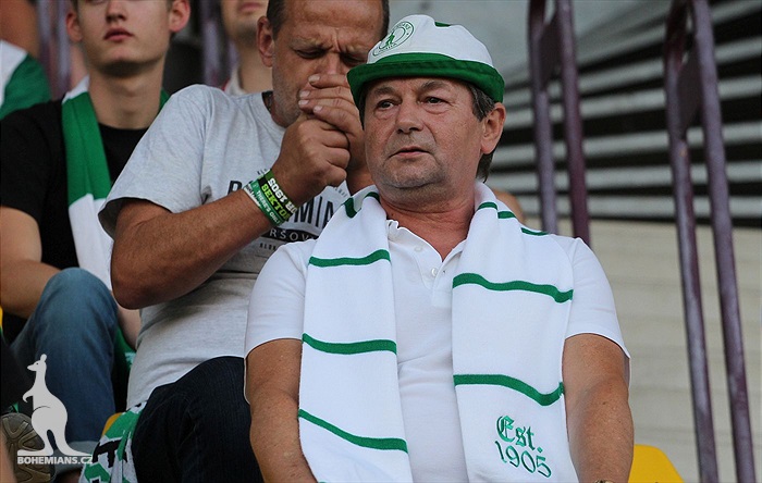 DĚNÍ NA TRIBUNÁCH: Dukla - Bohemians