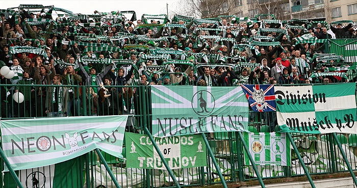 Plný kotel v Mostě.