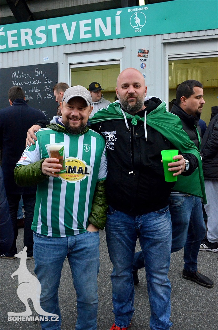 Dění na tribunách: Bohemians - Zlín