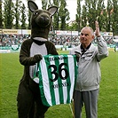 Miroslav Pohuněk uveden do Společenství legend.