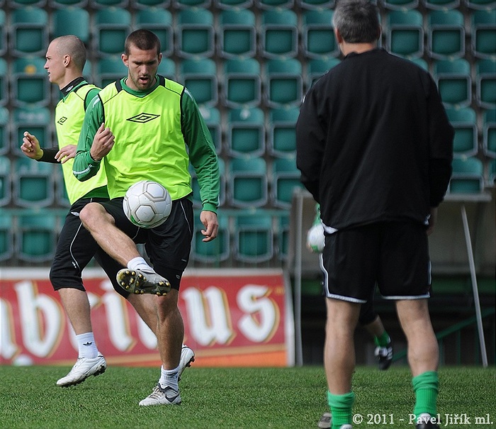 Předzápasový trénink v Ďolíčku. Bohemka se připravuje na Příbram.
