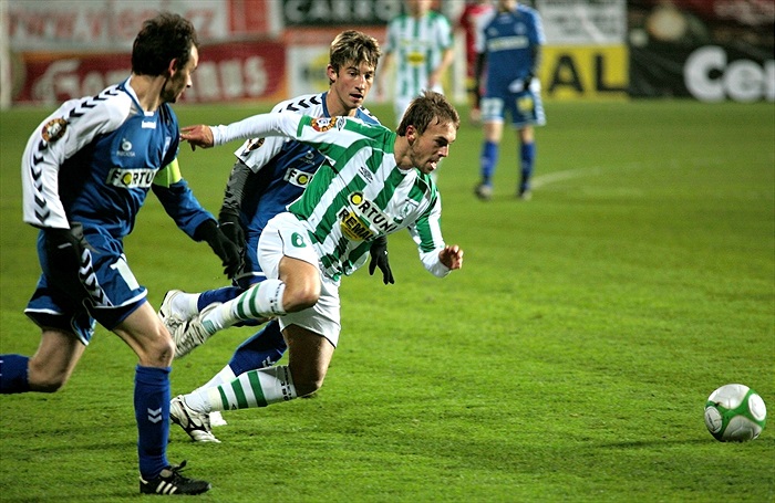 Štohanzl mezi dvěma.