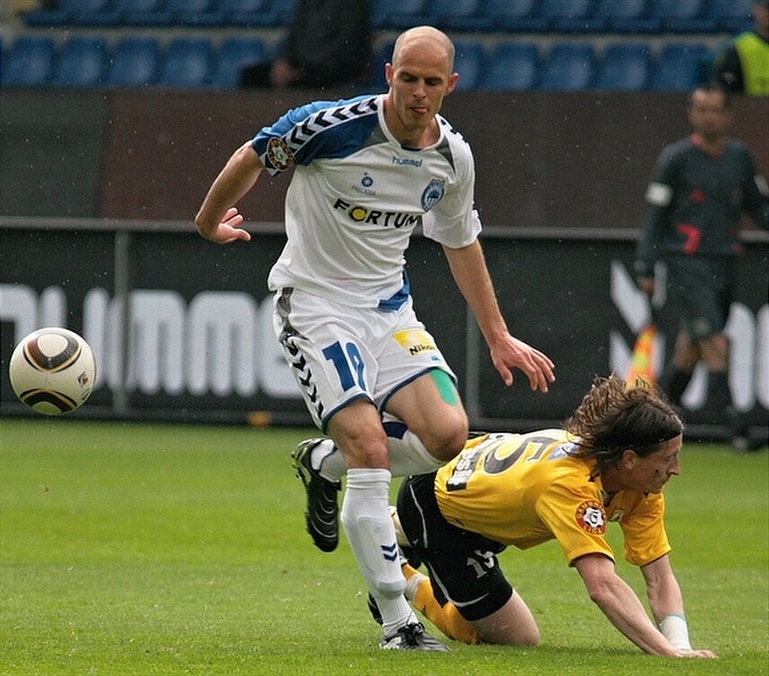 Kaufman na zemi po souboji se soupeřem