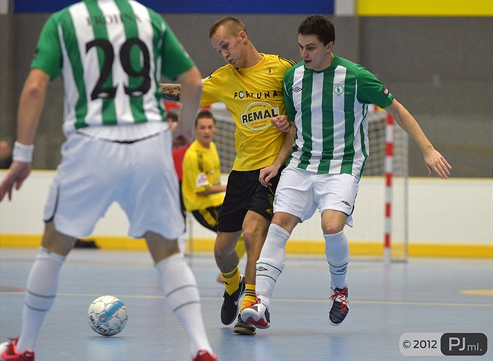 Futsal vs Fotbal 8:1 (4:0)