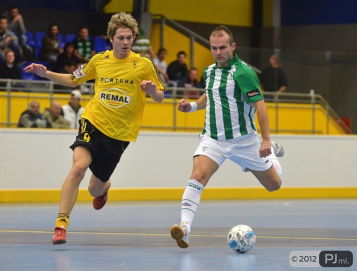Futsal vs Fotbal 8:1 (4:0)