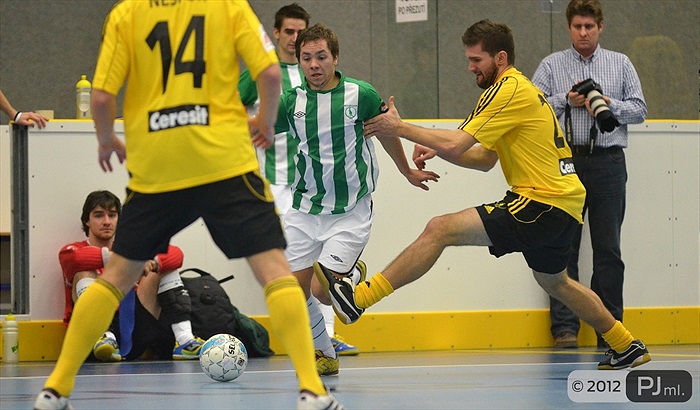 Futsal vs Fotbal 8:1 (4:0)