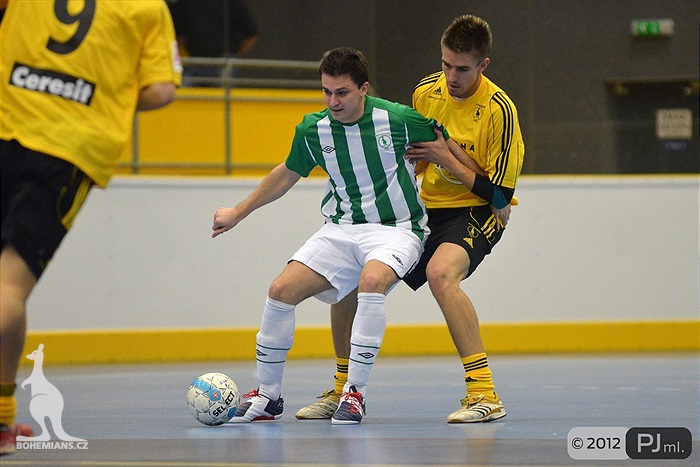 Futsal vs Fotbal 8:1 (4:0)