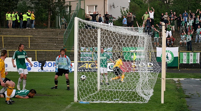 Karviná si právě dala vlastní gól.