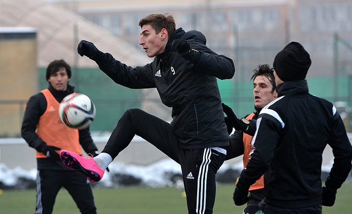 Do čtvrtečního tréninku se zapojil i Michal Švec