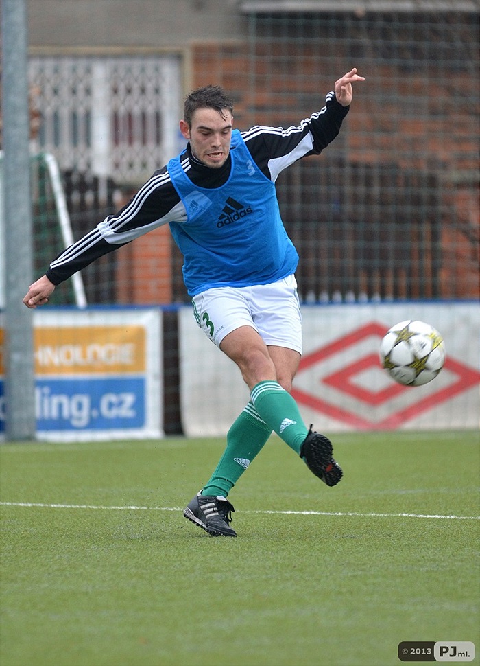 V úterý pokračovala příprava na hřišti