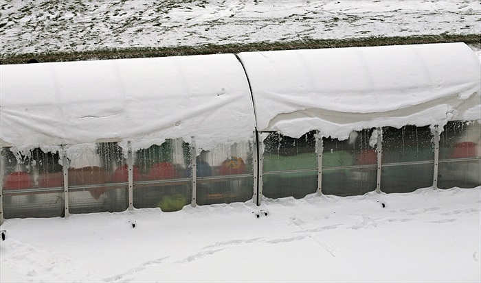 Zapadaná lavička Bohemky