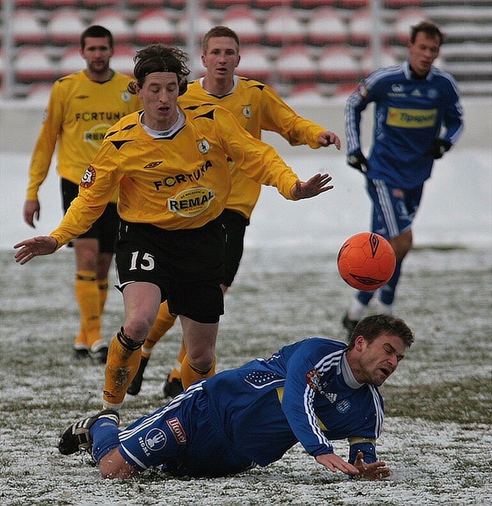 Kaufman přechází přes soupeře