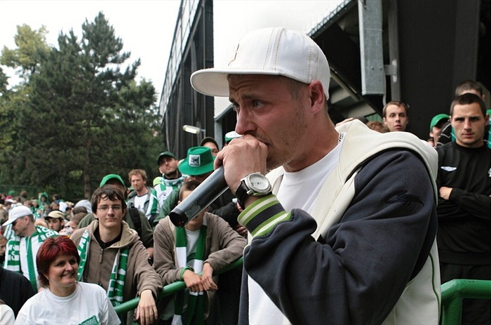 Brankář Jiří Havránek si pro fanoušky připravil vlastní písničku.