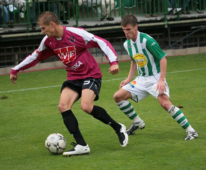 Lukáš Marek v obraně.