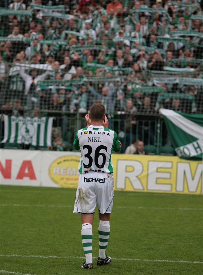Marek Nikl děkuje fanouškům.