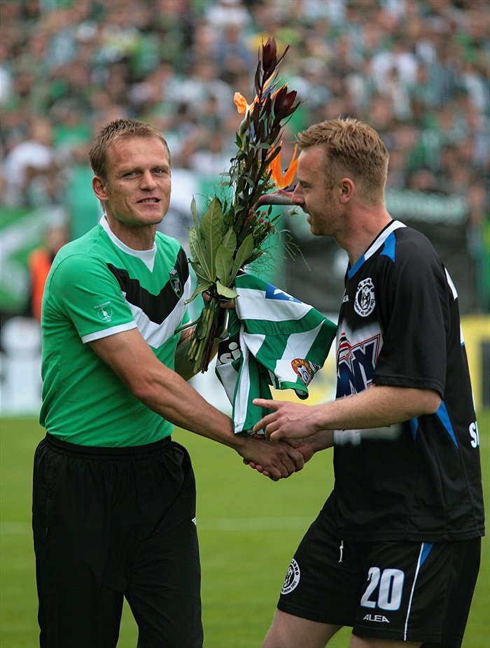 Slezi se loučí před vyprodaným Ďolíčkem s aktivní akriérou hráč