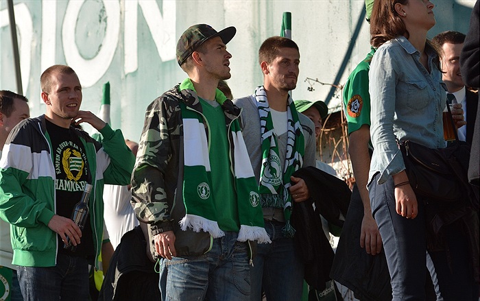 Pochod fanoušku z Ďolíčku do Edenu