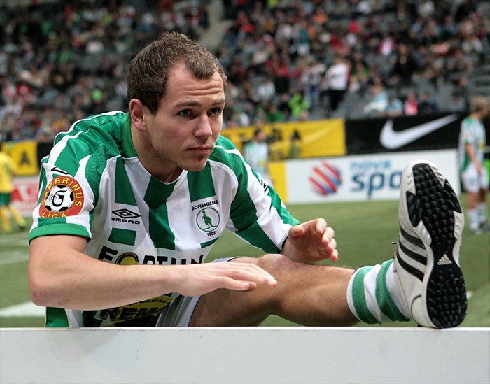 Martin Kotyza se rozcvičuje