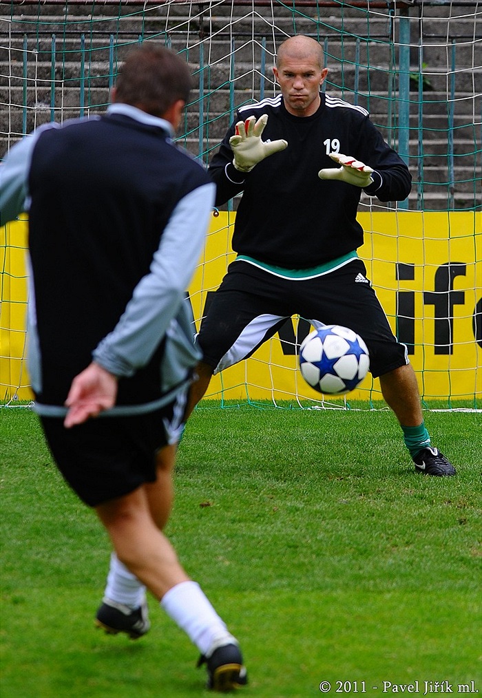 Rozcvičení hráčů před odjezdem na utkání