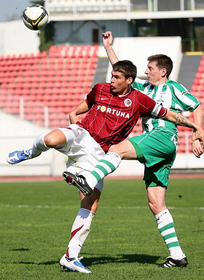 Rychlík v souboji s kapitánem Třešňákem.