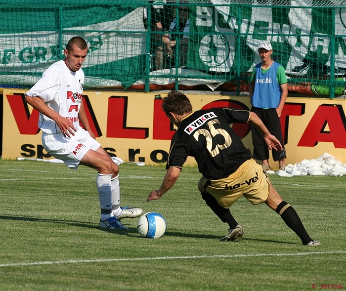 Kotyza jde do kličky.