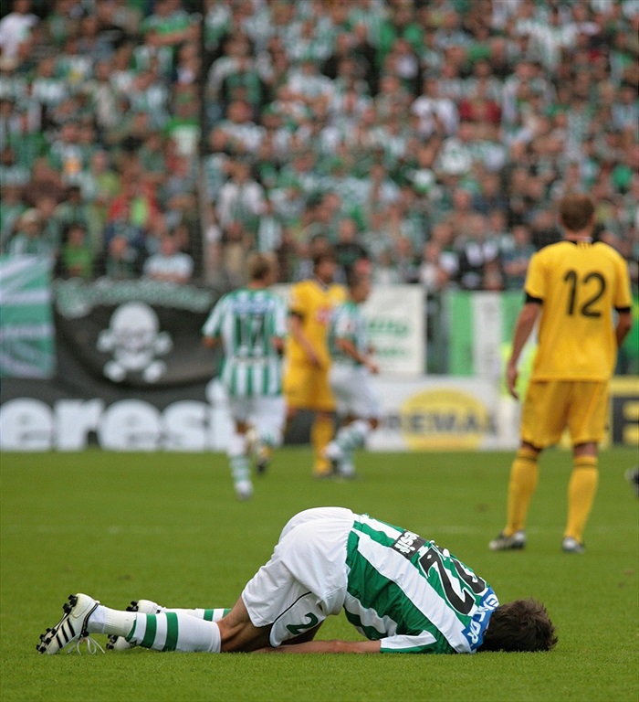 Ibragimov po zákroku soupeře.