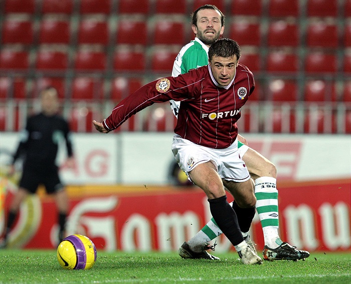 Kulič uniká Kunáškovi.