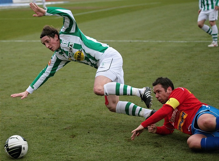 Tvrdý souboj dvou ostřílených hráčů