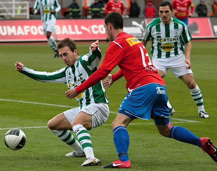 Štohanzl zasahuje proti Lecjaksovi