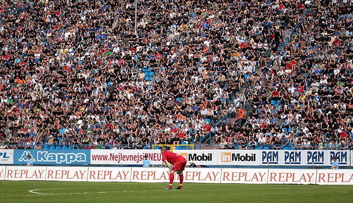 Sám voják v poli...