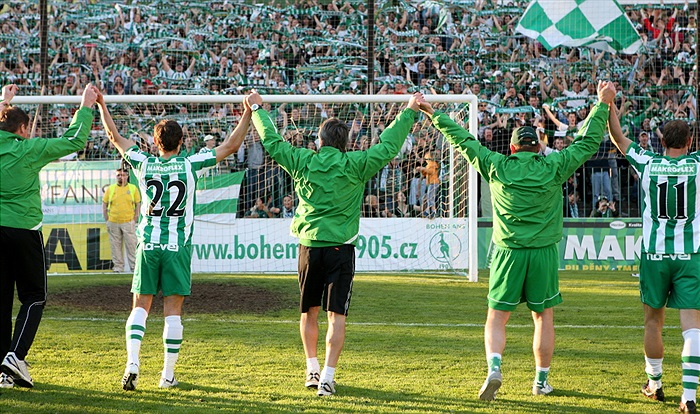 Děkovačka před kotlem.