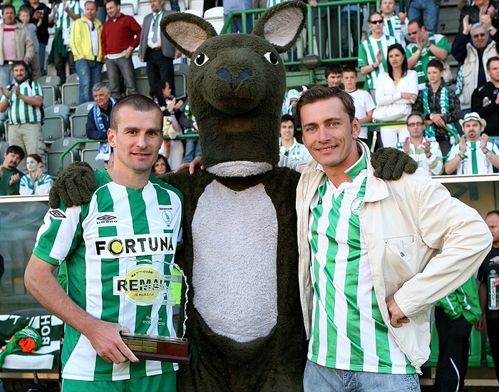 Patron utkání Petr Vondráček a hráč utkání Marek Nikl.